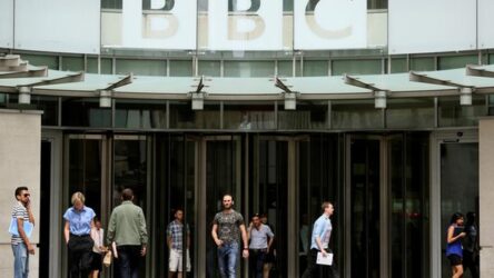 Russia ‘limiting’ several media sites including BBC