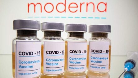 US FDA clears Moderna, J&J COVID boosters